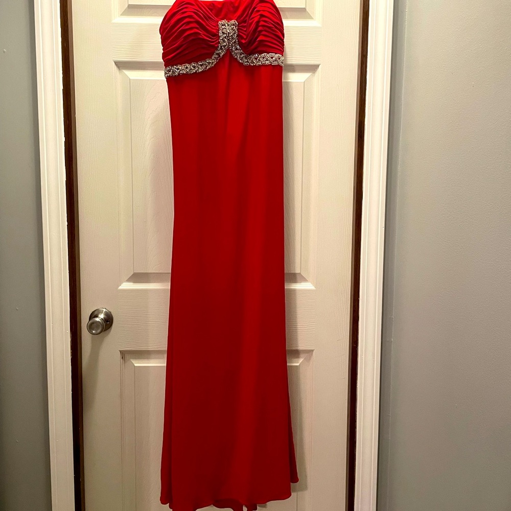 Red Betsy and Adam Prom Dress. Size 10.